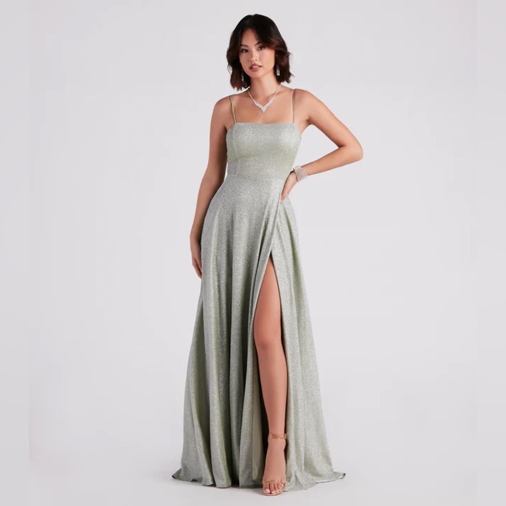 NWT Windsor Prom Dress!!!!